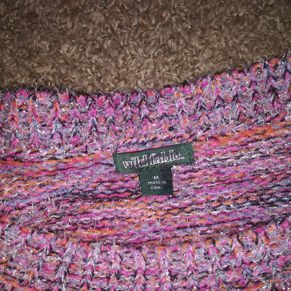 Fuzzy sweater - Picture 2 of 2